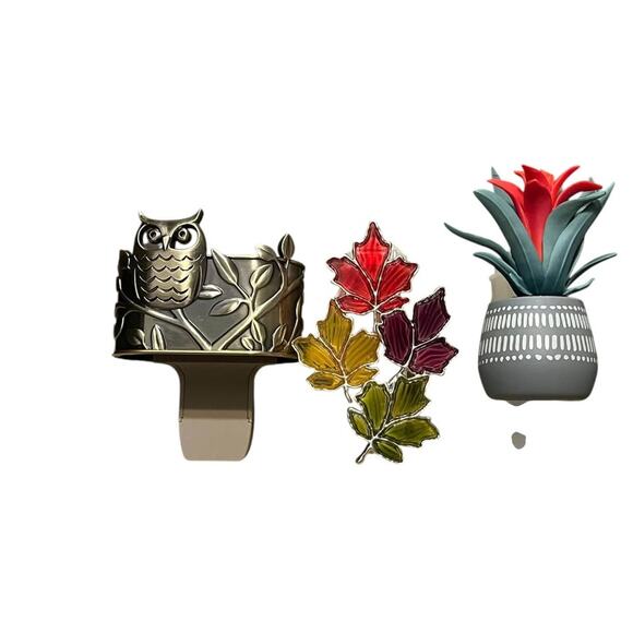 Bath and Body Works Wall Flowers Air Freshener Plug Ins Set of 6 - Picture 2 of 4